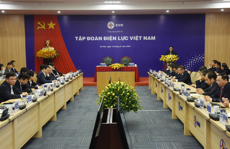 Quang cảnh buổi làm việc.