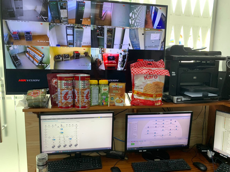 Ca trực của kỹ sư Nguyễn Duy Huynh - Phòng Vận hành miền nam trực thuộc EVNICT.