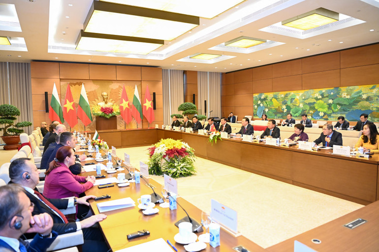 Quang cảnh buổi hội đàm tại Nhà Quốc hội. Quang cảnh buổi hội đàm tại Nhà Quốc hội.