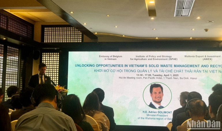 Ông Adrien Dolimont, Bộ trưởng Thủ hiến vùng Wallonia, Vương quốc Bỉ chia sẻ. (Ảnh: VT)