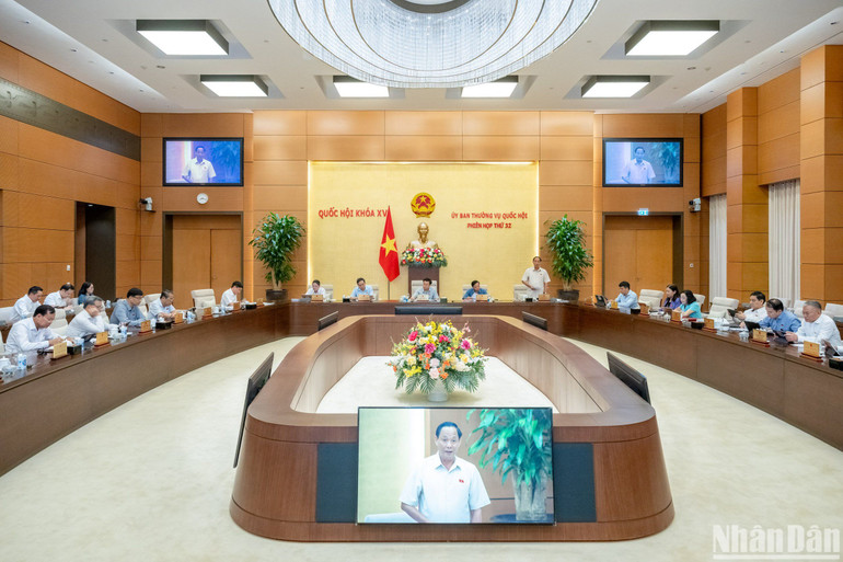 Quang cảnh phiên họp. (Ảnh: DUY LINH)