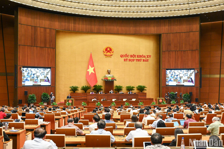 Quang cảnh phiên họp chiều 8/6. (Ảnh: DUY LINH)