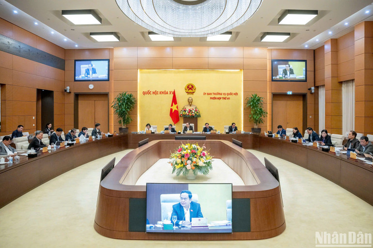 Quang cảnh phiên họp. (Ảnh: DUY LINH) Quang cảnh phiên họp. (Ảnh: DUY LINH)