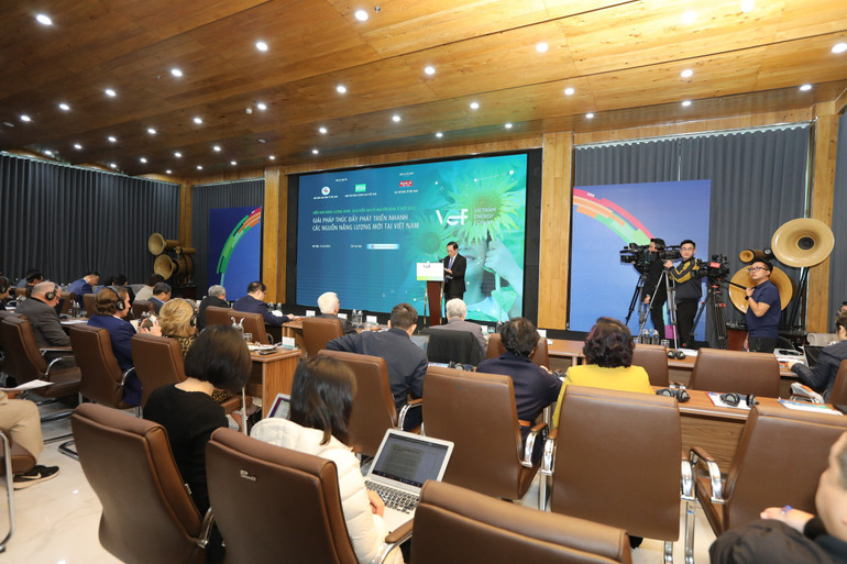 Toàn cảnh Diễn đàn.