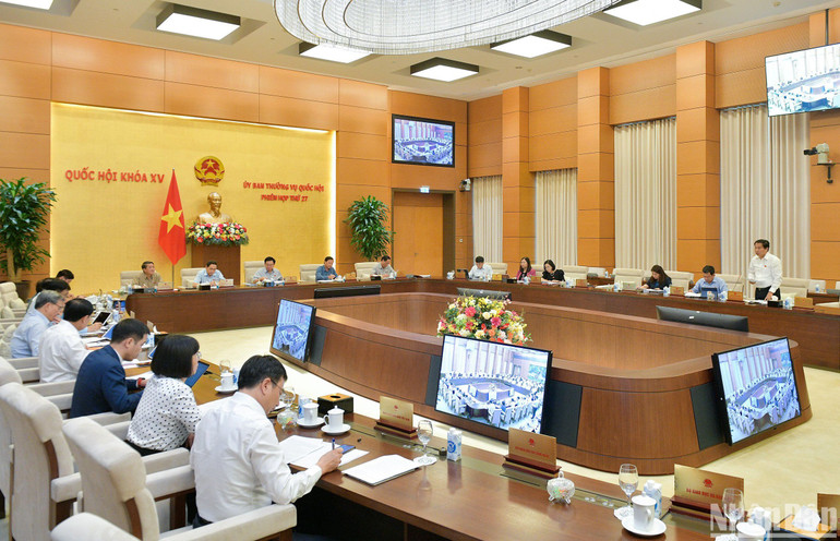 Quang cảnh phiên họp chiều 12/10. (Ảnh: DUY LINH)