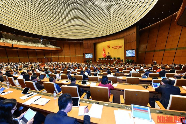 Quang cảnh phiên họp sáng 21/10. (Ảnh: THỦY NGUYÊN) Quang cảnh phiên họp sáng 21/10. (Ảnh: THỦY NGUYÊN)
