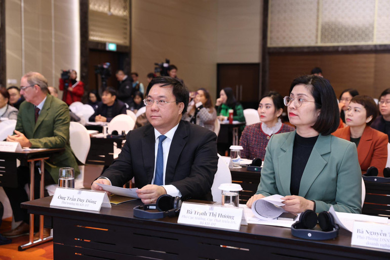 Các đại biểu dự hội thảo công bố Sách Trắng. Các đại biểu dự hội thảo công bố Sách Trắng.