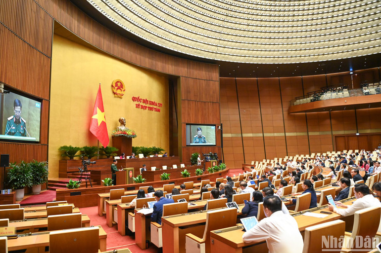 Quang cảnh phiên họp chiều 28/10. (Ảnh: DUY LINH) Quang cảnh phiên họp chiều 28/10. (Ảnh: DUY LINH)