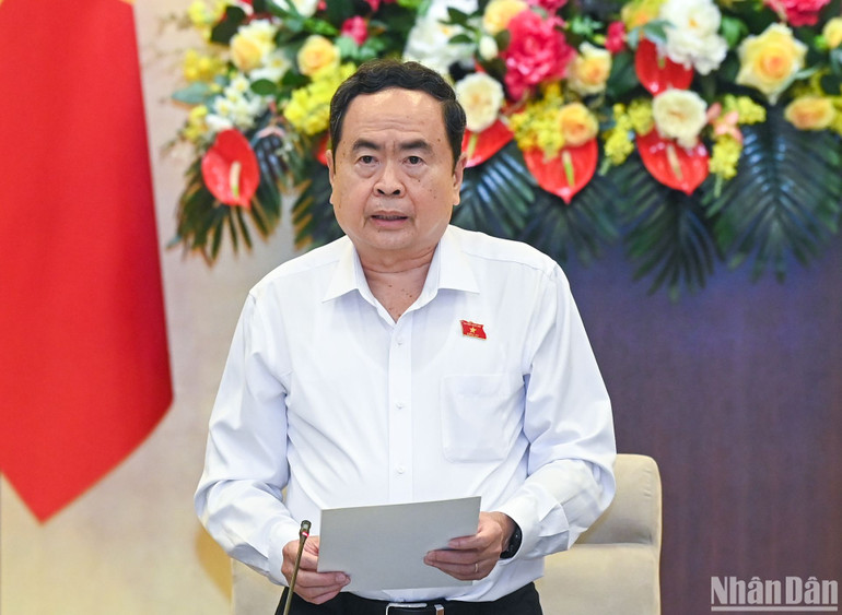 Chủ tịch Quốc hội Trần Thanh Mẫn nêu rõ, Ủy ban Thường vụ Quốc hội đã thảo luận rất kỹ lưỡng và cho ý kiến cụ thể vào từng nội dung. (Ảnh: DUY LINH) Chủ tịch Quốc hội Trần Thanh Mẫn nêu rõ, Ủy ban Thường vụ Quốc hội đã thảo luận rất kỹ lưỡng và cho ý kiến cụ thể vào từng nội dung. (Ảnh: DUY LINH)