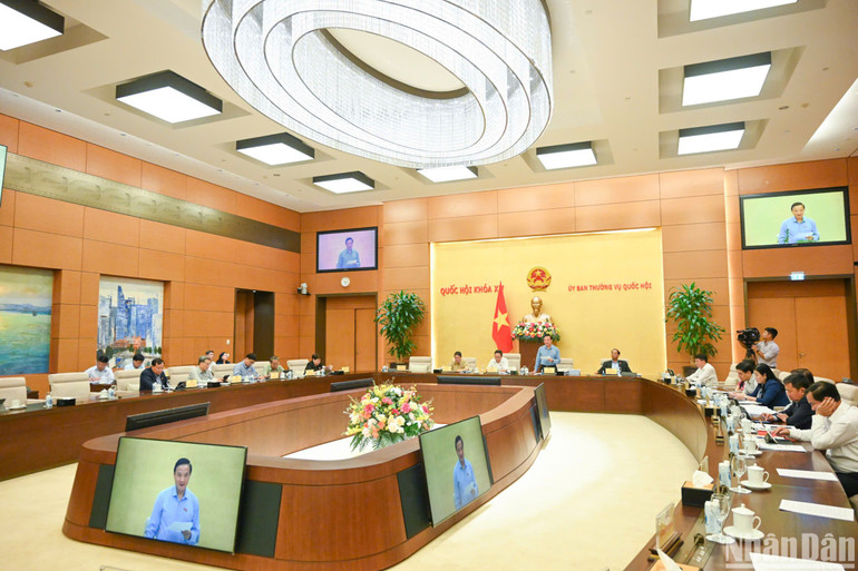 Quang cảnh phiên họp. (Ảnh: DUY LINH) Quang cảnh phiên họp. (Ảnh: DUY LINH)