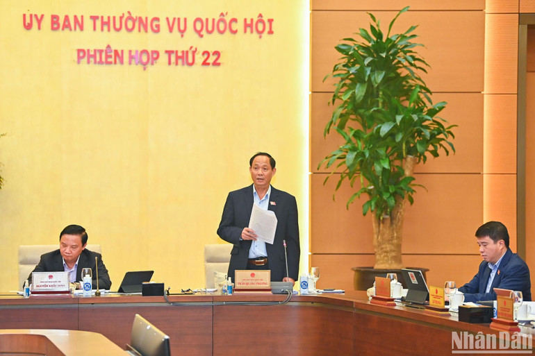 Phó Chủ tịch Quốc hội Trần Quang Phương cho ý kiến vào báo cáo kết quả giám sát chuyên đề về phòng, chống dịch Covid-19. (Ảnh: DUY LINH) Phó Chủ tịch Quốc hội Trần Quang Phương cho ý kiến vào báo cáo kết quả giám sát chuyên đề về phòng, chống dịch Covid-19. (Ảnh: DUY LINH)