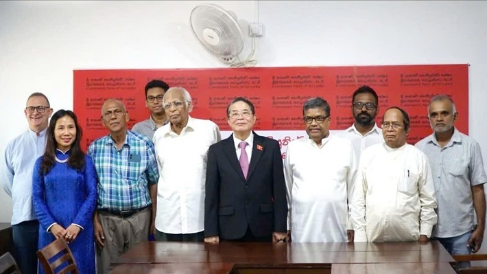 Phó Chủ tịch Quốc hội Nguyễn Đức Hải làm việc với Tổng Bí thư Weerasinghe Geeganage và Ban lãnh đạo Đảng Cộng sản Sri Lanka. Phó Chủ tịch Quốc hội Nguyễn Đức Hải làm việc với Tổng Bí thư Weerasinghe Geeganage và Ban lãnh đạo Đảng Cộng sản Sri Lanka.