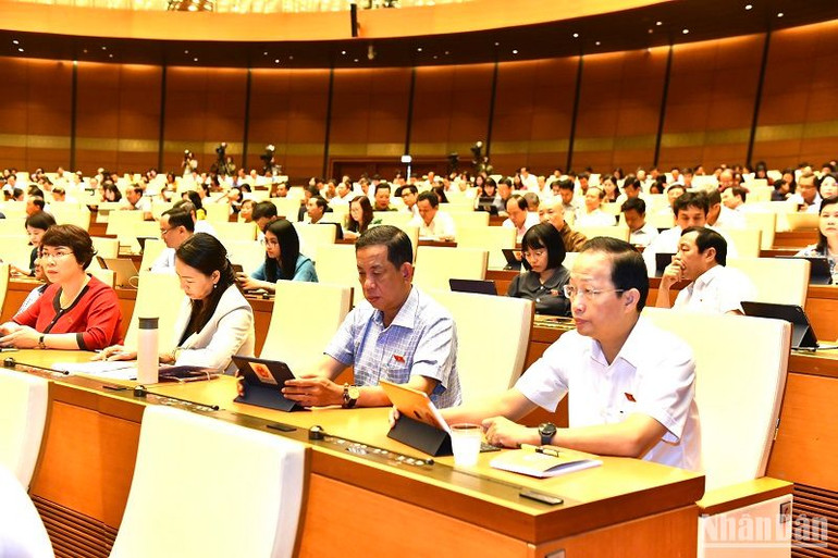 Các đại biểu Quốc hội dự phiên họp sáng 27/5. (Ảnh: ĐĂNG KHOA)