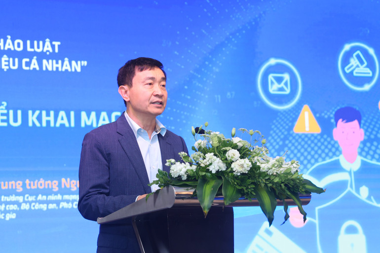 Trung tướng Nguyễn Minh Chính, Cục trưởng Cục An ninh mạng và phòng, chống tội phạm sử dụng công nghệ cao, Bộ Công an, Phó Chủ tịch Thường trực Hiệp hội An ninh mạng quốc gia.