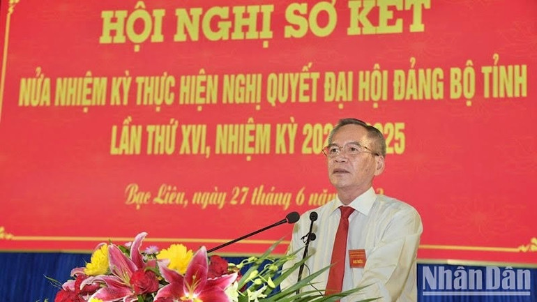 Bí thư Tỉnh ủy Bạc Liêu Lữ Văn Hùng phát biểu ý kiến chỉ đạo tại hội nghị.