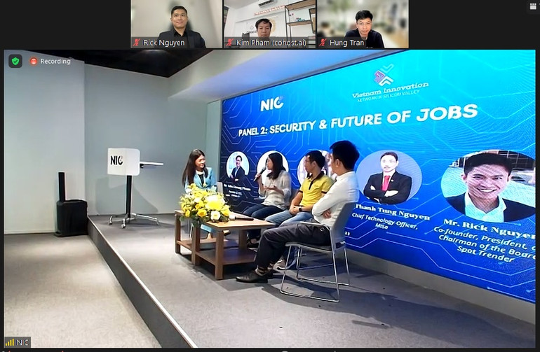 Các đại biểu trao đổi trong phiên thảo luận về an ninh và tương lai việc làm trong thời đại trí tuệ nhân tạo.