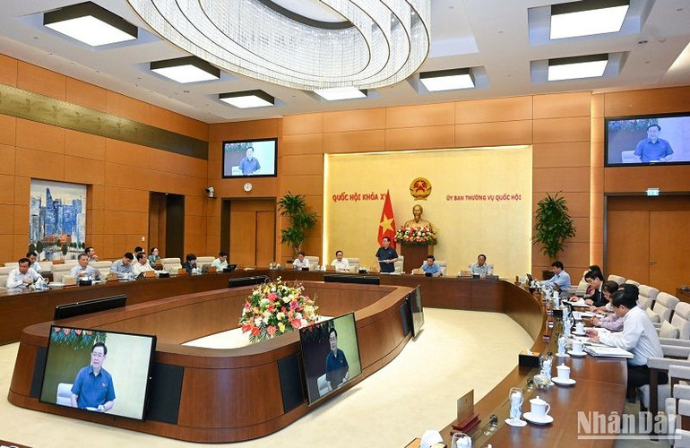 Quang cảnh phiên họp của Ủy ban Thường vụ Quốc hội sáng 12/6. (Ảnh: DUY LINH)