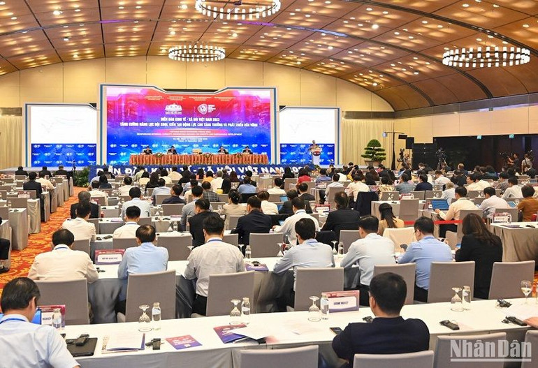 Quang cảnh Phiên toàn thể chiều 19/9. (Ảnh: DUY LINH) Quang cảnh Phiên toàn thể chiều 19/9. (Ảnh: DUY LINH)