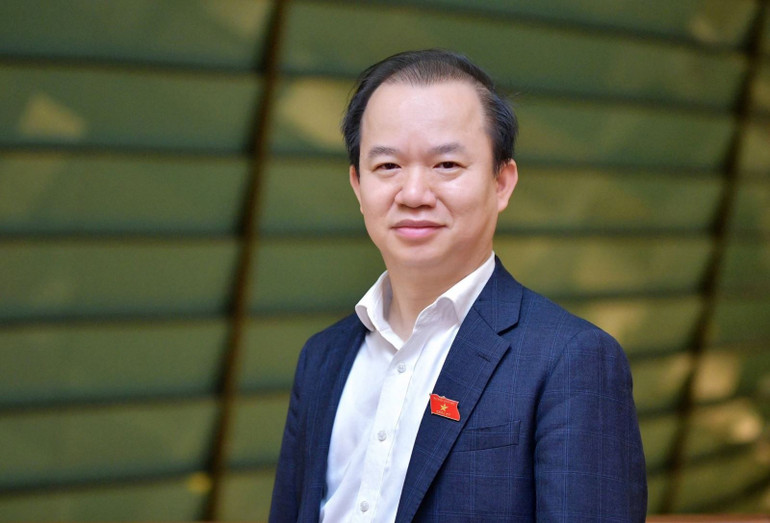 PGS, TS Bùi Hoài Sơn, Ủy viên Thường trực Ủy ban Văn hóa, Giáo dục của Quốc hội.