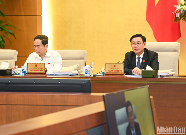 Chủ tịch Quốc hội Vương Đình Huệ cho rằng, tiềm năng ngành dược rất lớn nhưng quy mô hiện nay còn nhỏ. (Ảnh: DUY LINH)