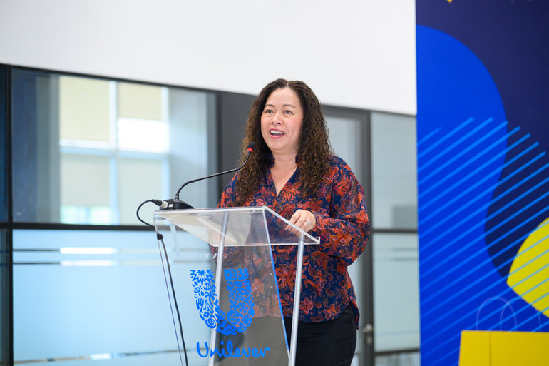 Bà Nguyễn Thị Bích Vân, Tổng Giám đốc Quốc gia Unilever Việt Nam phát biểu. Bà Nguyễn Thị Bích Vân, Tổng Giám đốc Quốc gia Unilever Việt Nam phát biểu.