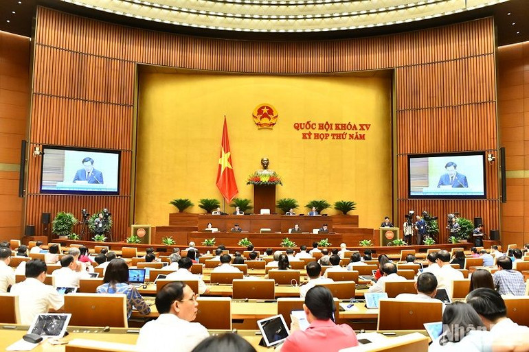 Quang cảnh phiên chất vấn và trả lời chất vấn, sáng 6/6. (Ảnh: ĐĂNG KHOA)