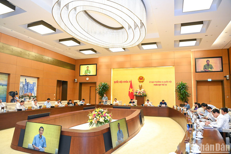 Quang cảnh phiên họp. (Ảnh: DUY LINH)