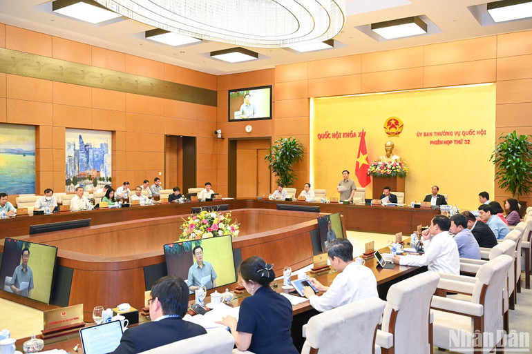 Quang cảnh phiên họp. (Ảnh: DUY LINH)