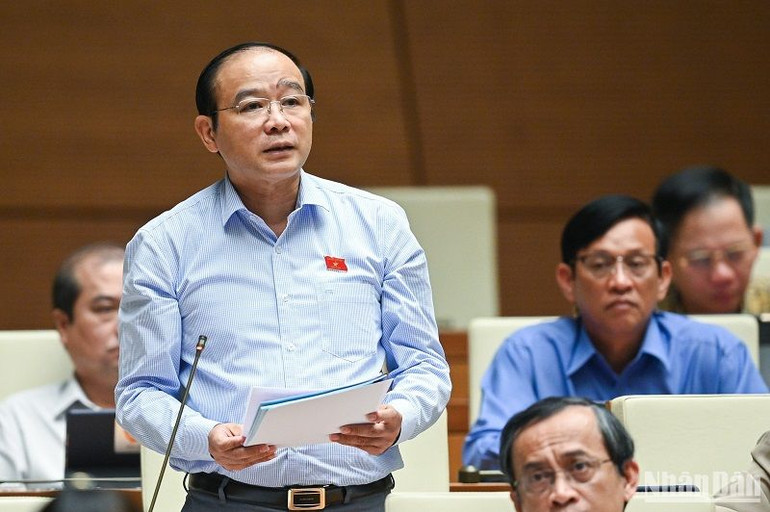 Đại biểu Lã Thanh Tân (đoàn Hải Phòng).