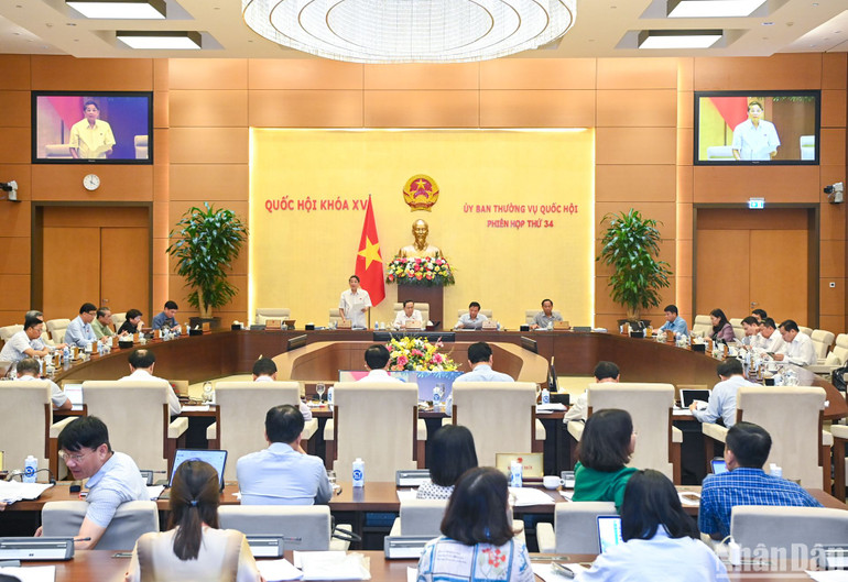 Quang cảnh phiên họp. (Ảnh: DUY LINH) Quang cảnh phiên họp. (Ảnh: DUY LINH)