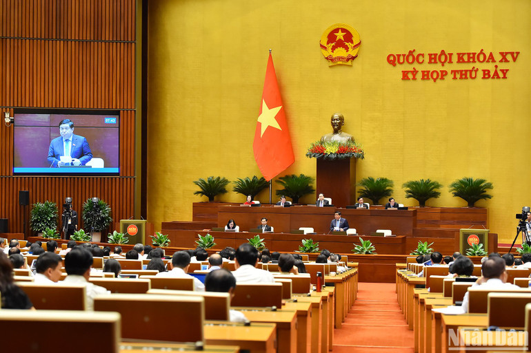 Quang cảnh phiên họp. (Ảnh: THỦY NGUYÊN)