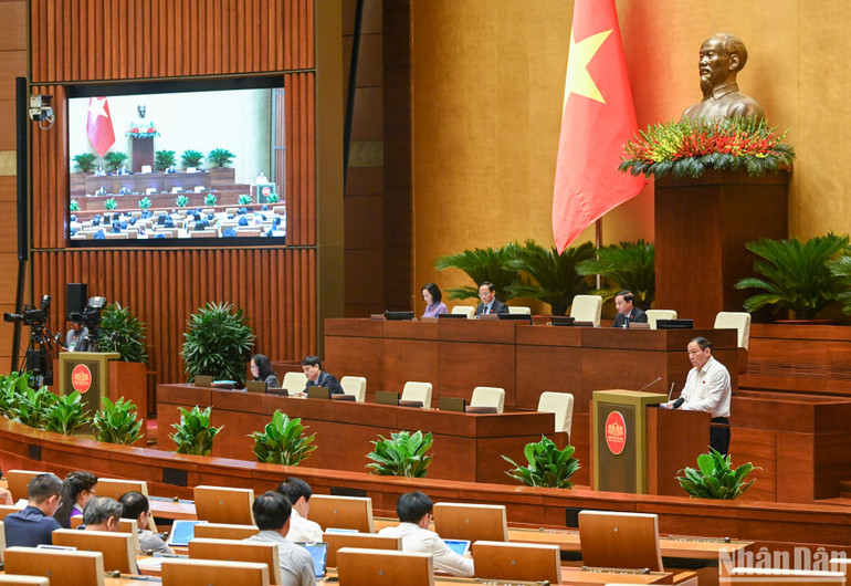 Quang cảnh phiên họp. (Ảnh: DUY LINH) Quang cảnh phiên họp. (Ảnh: DUY LINH)