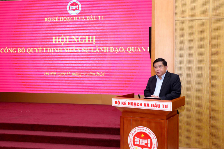 Bộ trưởng Nguyễn Chí Dũng phát biểu tại buổi lễ. (Ảnh: ĐỨC TRUNG) Bộ trưởng Nguyễn Chí Dũng phát biểu tại buổi lễ. (Ảnh: ĐỨC TRUNG)