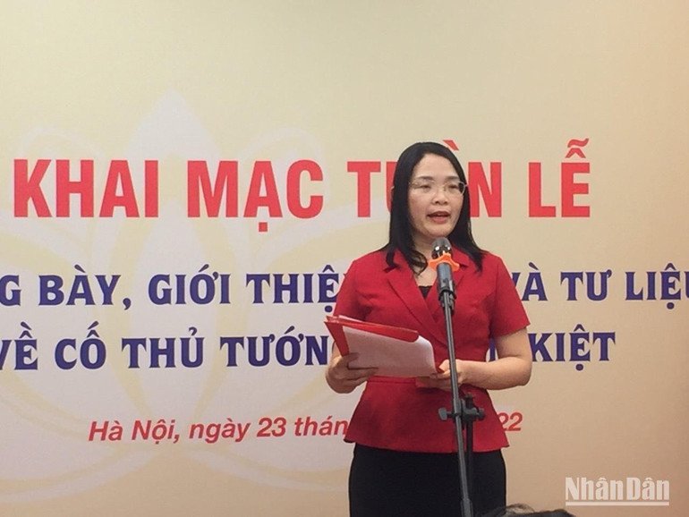 Phó Giám đốc - Phó Tổng Biên tập Nhà xuất bản Chính trị quốc gia Sự thật Nguyễn Hoài Anh phát biểu tại sự kiện khai mạc Tuần lễ. (Ảnh: VĂN TOẢN)