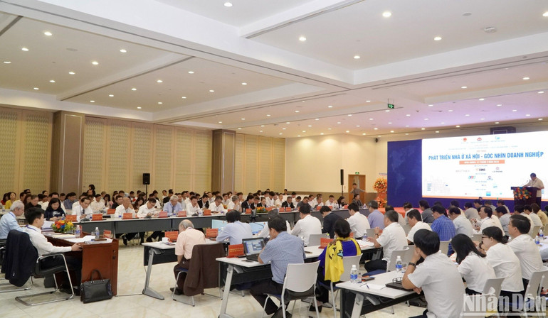 Toàn cảnh hội thảo.