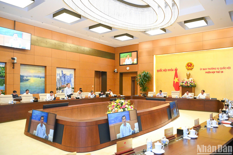 Quang cảnh phiên họp. (Ảnh: DUY LINH) Quang cảnh phiên họp. (Ảnh: DUY LINH)