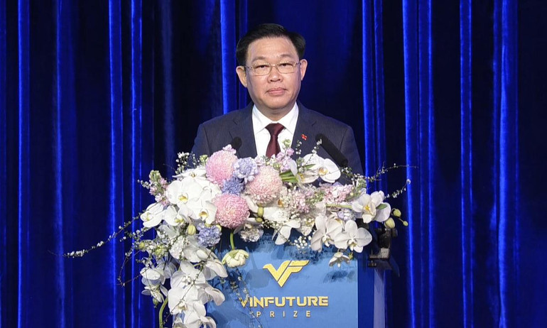 Chủ tịch Quốc hội Vương Đình Huệ phát biểu tại Lễ trao giải.