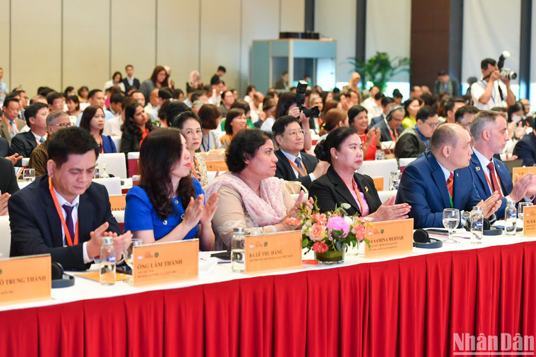 Hội nghị có sự tham gia của đại diện các cơ quan ngoại giao của 9 thành viên cấp quốc gia thuộc EROPA cùng khoảng 300 đại biểu quốc tế. (Ảnh: THÀNH ĐẠT)