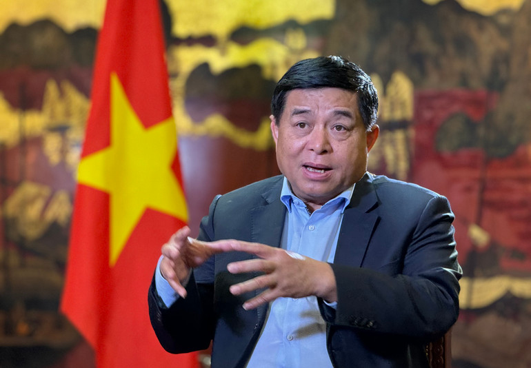 Bộ trưởng Nguyễn Chí Dũng cho rằng cần nghiên cứu đề xuất những cơ chế, chính sách đặc thù, vượt trội để có thể hiện thực hóa các mục tiêu đề ra trong bản quy hoạch vùng Đông Nam Bộ.