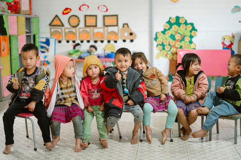 Những điểm trường mới mà Dự án "Hạnh phúc cho em" kết nối, hỗ trợ xây dựng đã mang lại môi trường học tập, vui chơi chất lượng hơn, an toàn hơn cho các em nhỏ ở vùng cao Sơn La.