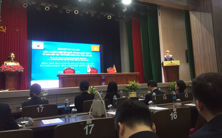 Quang cảnh buổi lễ. (Ảnh: VĂN TOẢN)