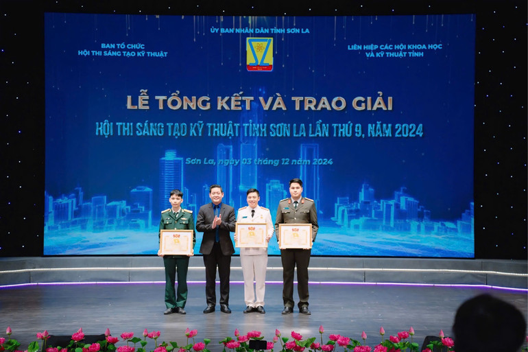 Sáng kiến “Bản đồ thiện nguyện số” của Ban Thanh niên Công an tỉnh Sơn La đã đạt giải Ba tại Lễ tổng kết và trao giải “Hội thi sáng tạo kỹ thuật tỉnh Sơn La lần thứ 9, năm 2024 và giải Nhất của Liên hoan Tuổi trẻ sáng tạo của Hội Liên hiệp thanh niên Việt Nam tỉnh Sơn La tổ chức.