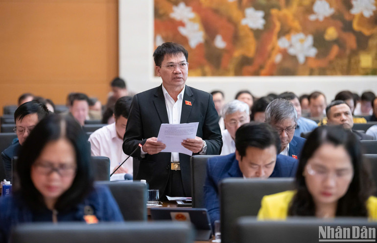 Đại biểu Dương Khắc Mai (đoàn Đắk Nông). (Ảnh: DUY LINH)