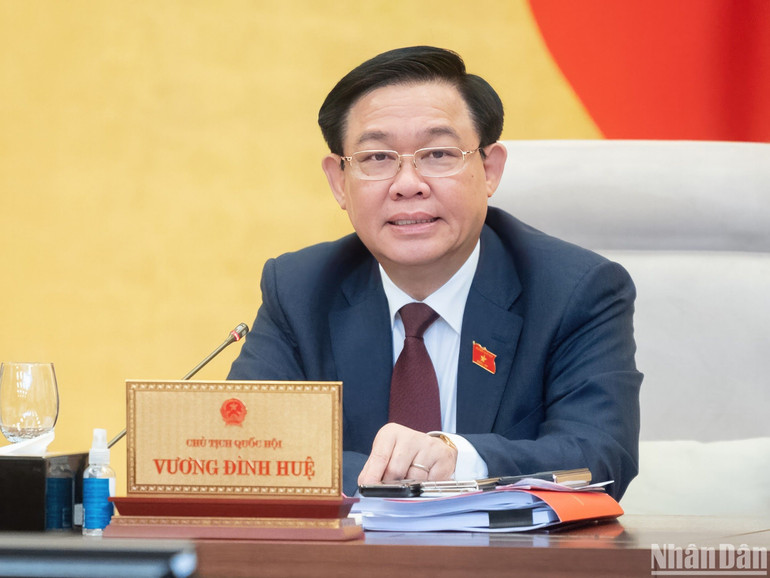 Chủ tịch Quốc hội Vương Đình Huệ nhất trí phương án tổ chức Kỳ họp thứ 5, Quốc hội khóa XV thành 2 đợt. (Ảnh: DUY LINH) Chủ tịch Quốc hội Vương Đình Huệ nhất trí phương án tổ chức Kỳ họp thứ 5, Quốc hội khóa XV thành 2 đợt. (Ảnh: DUY LINH)