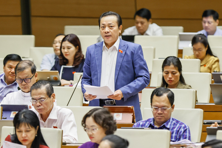 Đại biểu Lê Văn Khảm (đoàn Bình Dương). (Ảnh: DUY LINH)