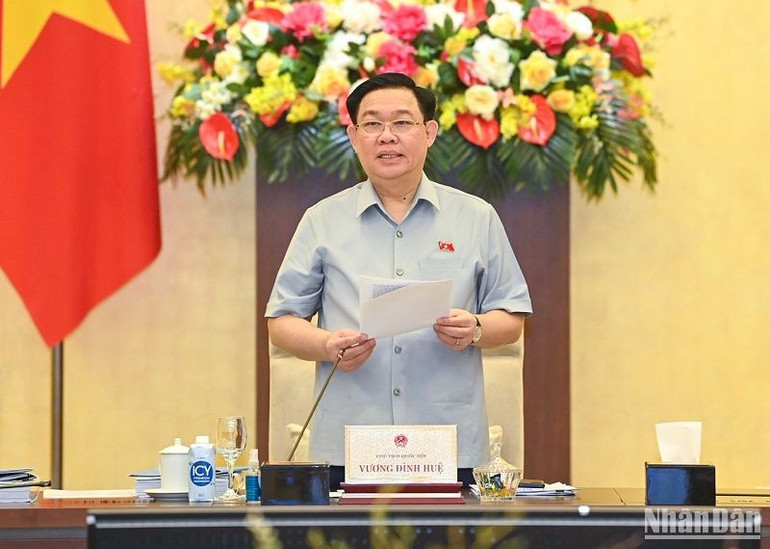 Chủ tịch Quốc hội Vương Đình Huệ cho biết, đây là phiên họp có nội dung lớn nhất kể từ đầu năm đến nay với 20 nội dung. (Ảnh: DUY LINH) Chủ tịch Quốc hội Vương Đình Huệ cho biết, đây là phiên họp có nội dung lớn nhất kể từ đầu năm đến nay với 20 nội dung. (Ảnh: DUY LINH)