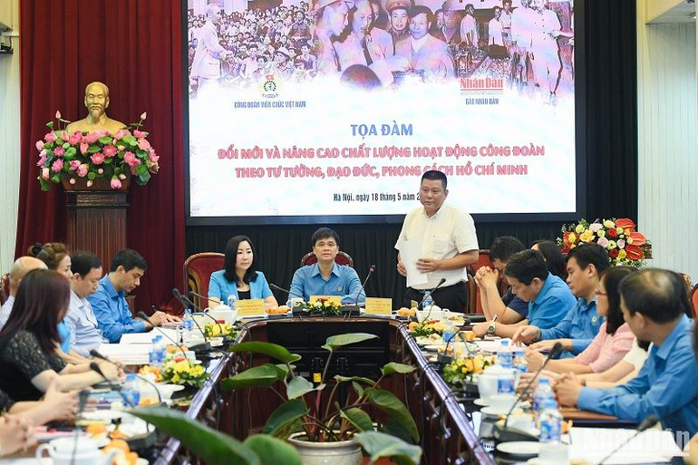 Vụ trưởng, Trưởng Ban Nhân Dân điện tử Nguyễn Ngọc Thanh phát biểu bế mạc tọa đàm. (Ảnh: THÀNH ĐẠT) Vụ trưởng, Trưởng Ban Nhân Dân điện tử Nguyễn Ngọc Thanh phát biểu bế mạc tọa đàm. (Ảnh: THÀNH ĐẠT)