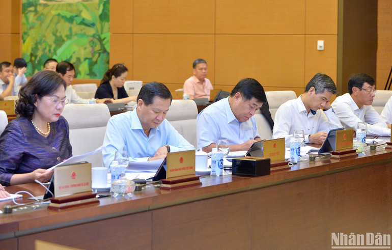 Các đại biểu dự phiên họp. (Ảnh: DUY LINH)