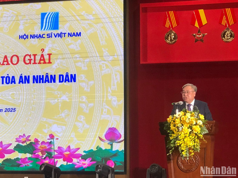 Đồng chí Phạm Quốc Hưng, Phó Chánh án Tòa án nhân dân tối cao, Trưởng Ban Tổ chức Cuộc thi phát biểu tổng kết.