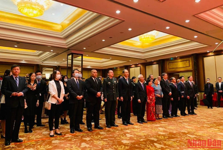 Đông đảo quan khách tham dự hoạt động kỷ niệm Quốc khánh Việt Nam tại Trung Quốc. (Ảnh: HỮU HƯNG) Đông đảo quan khách tham dự hoạt động kỷ niệm Quốc khánh Việt Nam tại Trung Quốc. (Ảnh: HỮU HƯNG)